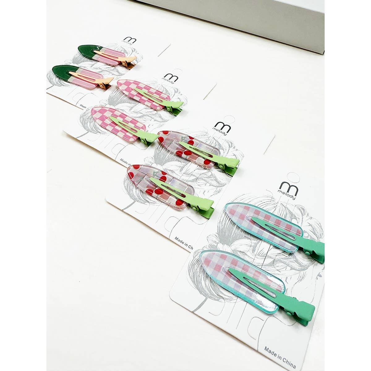 Creaseless Clips