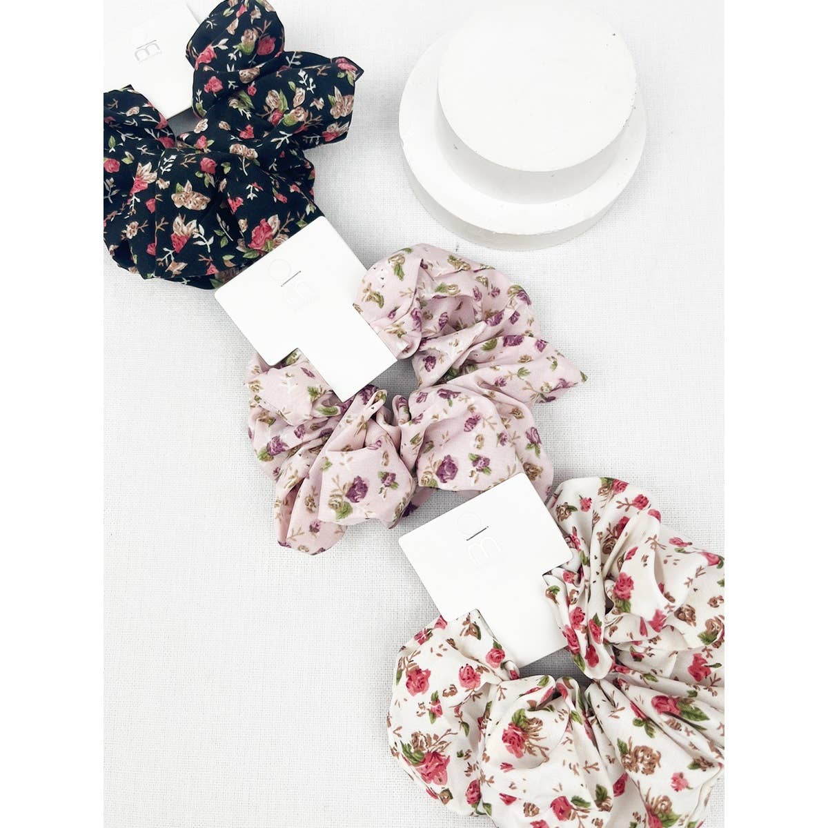 Ditsy Floral Print Scrunchie