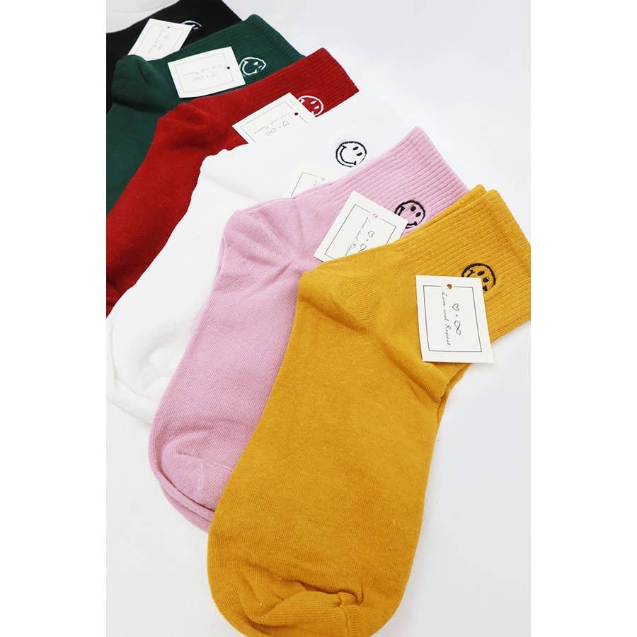 Solid Smiley Embroidered Socks
