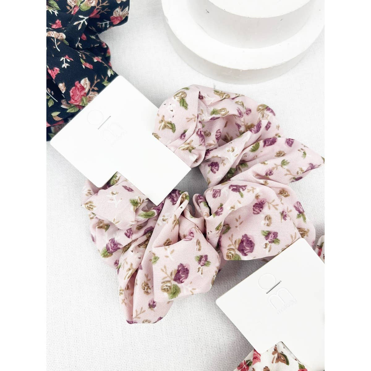 Ditsy Floral Print Scrunchie