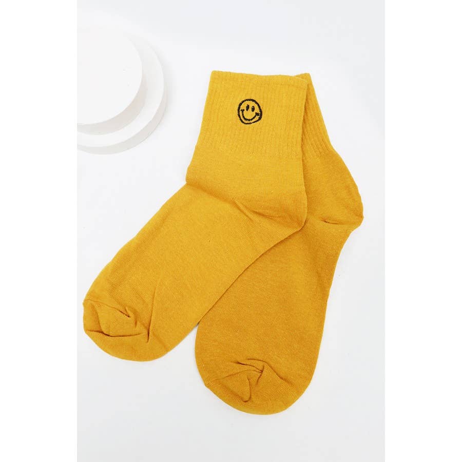 Solid Smiley Embroidered Socks